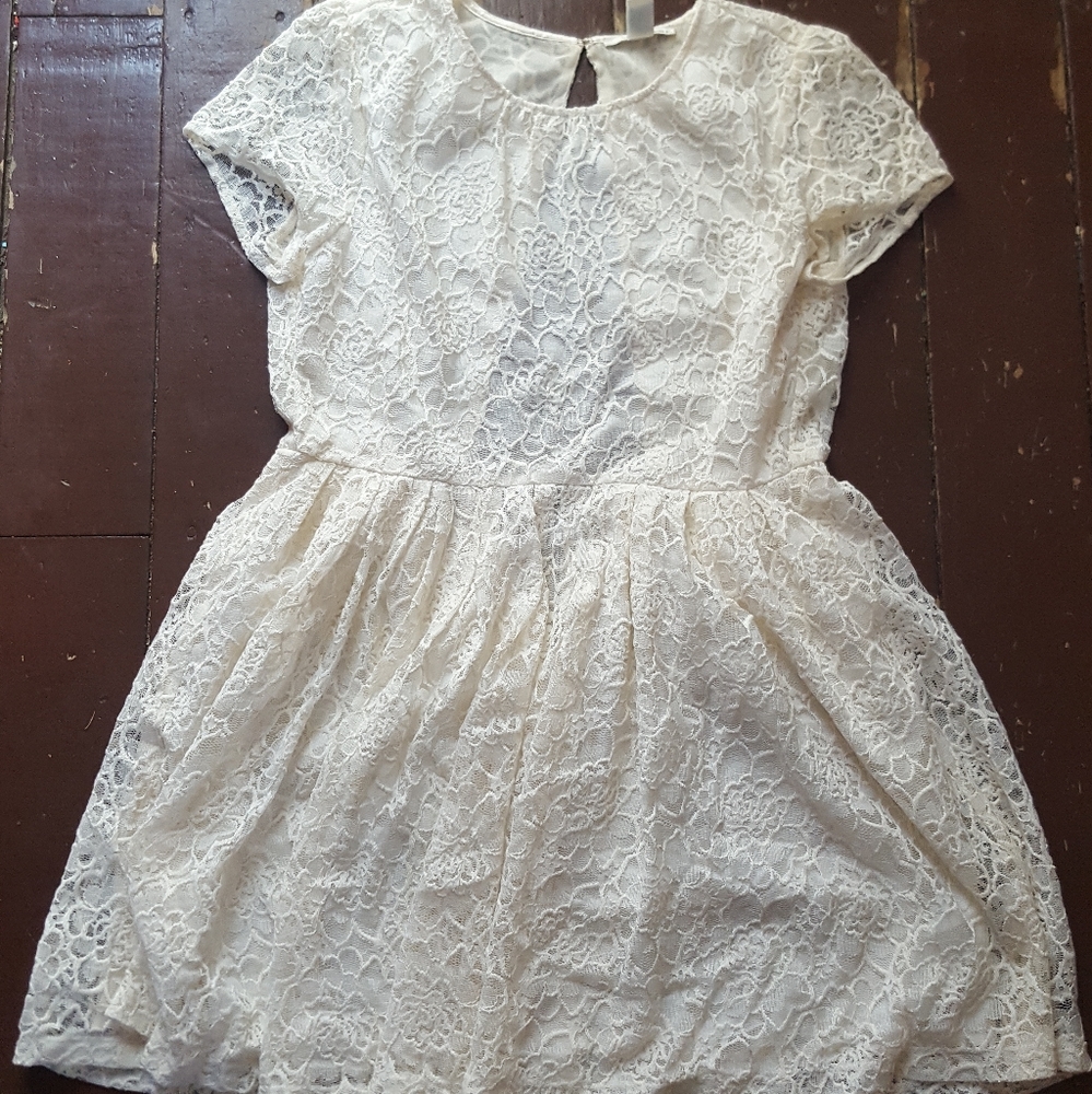 Forever 21 white lace dress